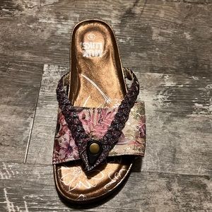 Muk Luks Glitter Fab Slippers